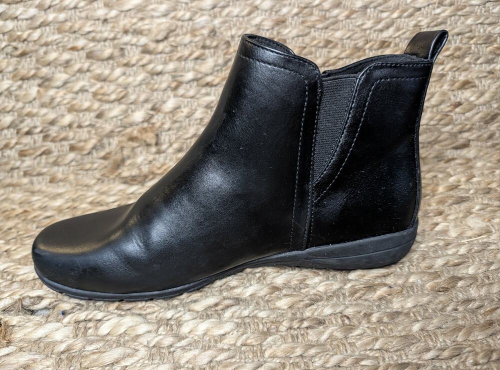 Easy Spirit Womens Black Alice Flat Heel Booties Boots Size 7 M Biker Zip Up